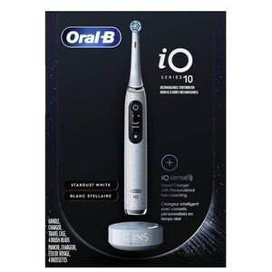 IO Series 10 Oral-B Tooth Brush